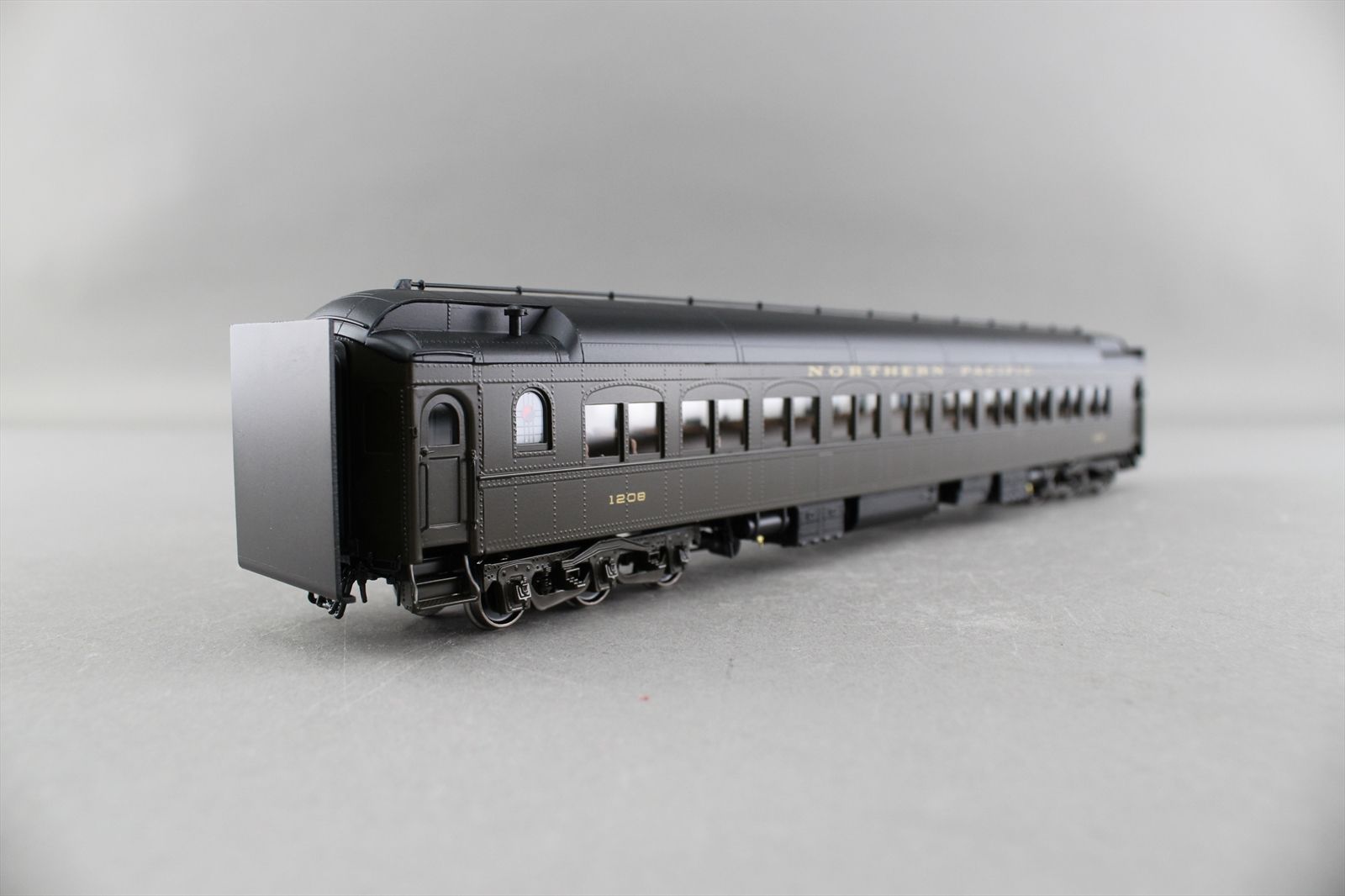 HO Brass Model - W&R NP Northern Pacific Coach w/ AC Pullman Green ...