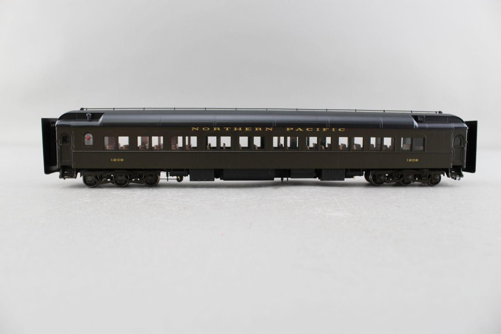 HO Brass Model - W&R NP Northern Pacific Coach w/ AC Pullman Green ...