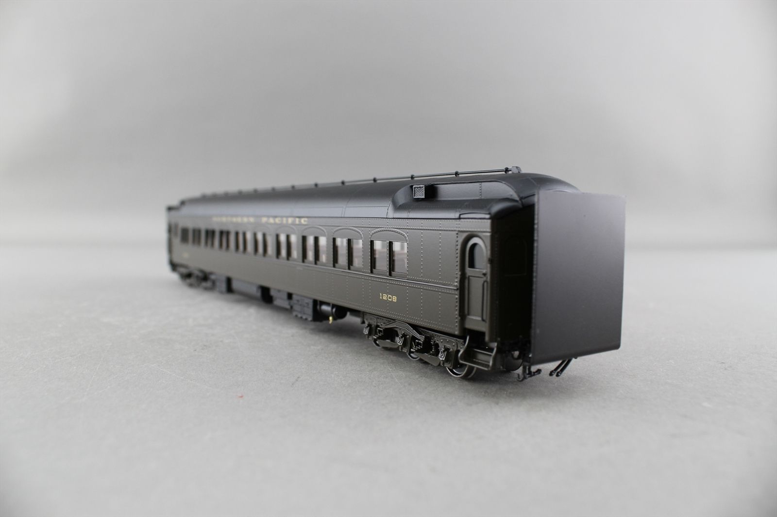 HO Brass Model - W&R NP Northern Pacific Coach w/ AC Pullman Green ...