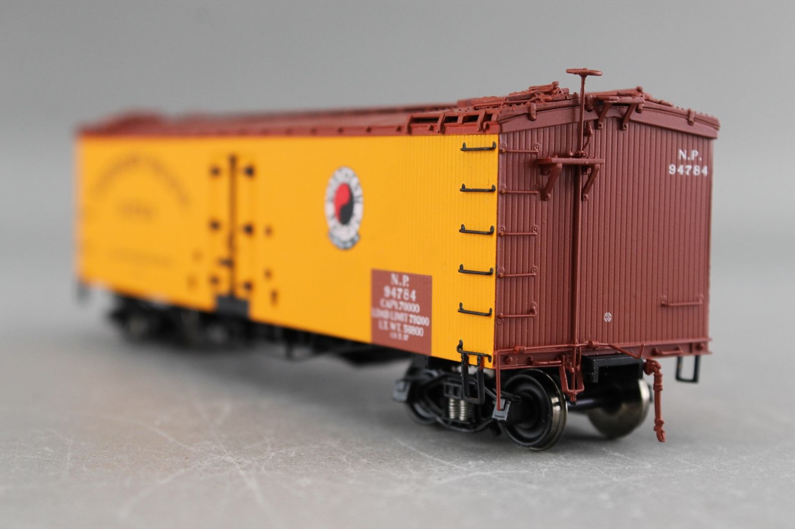 HO Brass Model - W&R Version 2 NP Northern Pacific Reefer Orange Truss ...