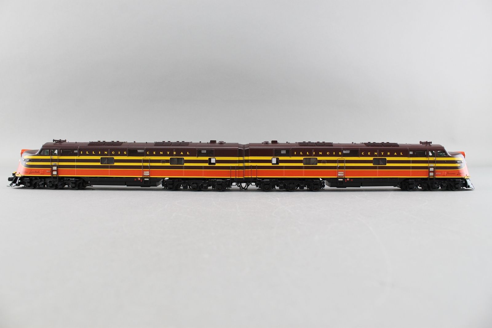 Locomotive Diesel PROTO 2000 H0 - EMD E6 Illinois Central #4003 - NEUF OVP - Édition Limitée