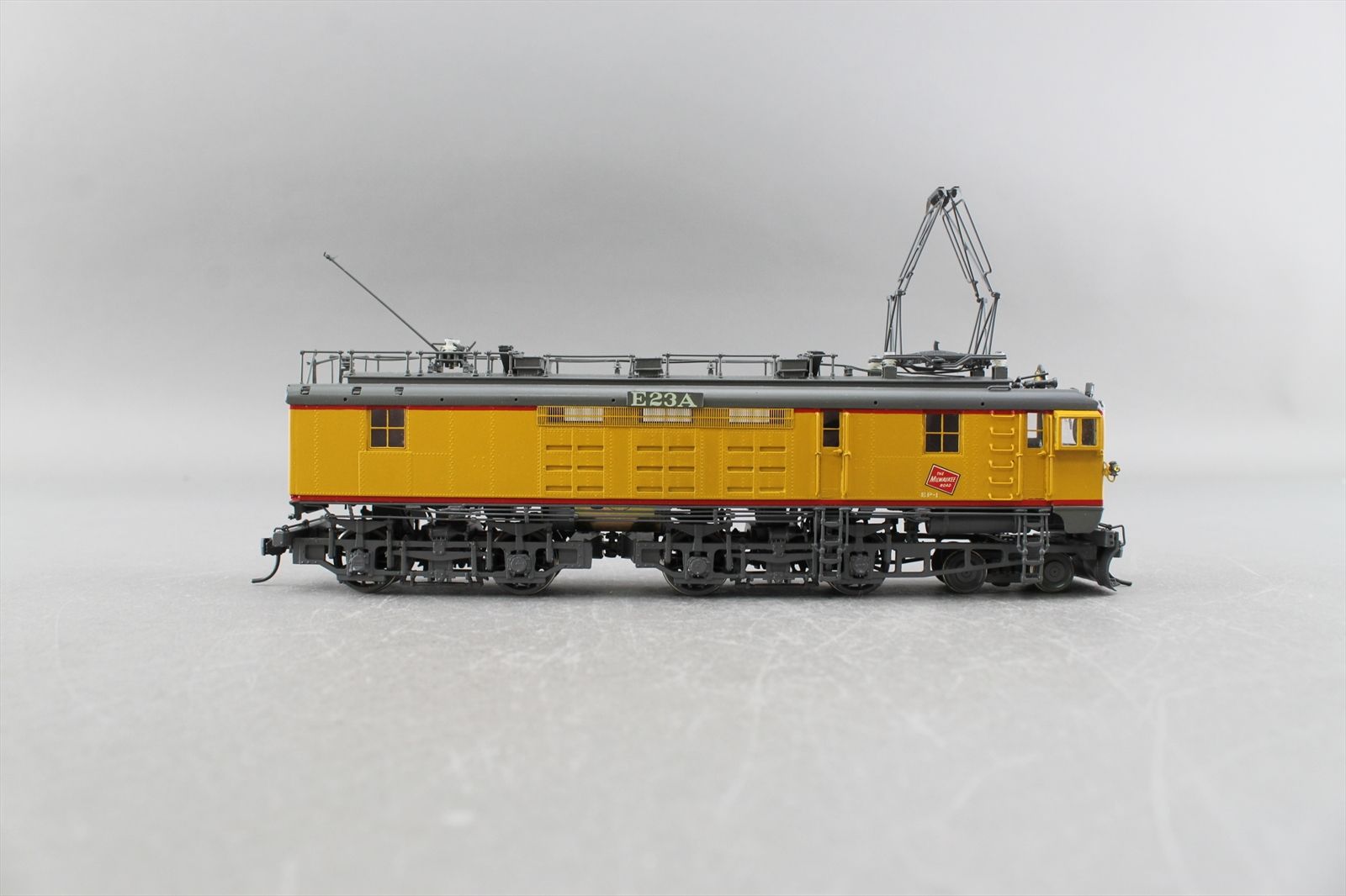 HO Brass Model - OMI 6308.1 Milwaukee EP1 Streamlined 2 Passenger Units ...
