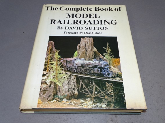 洋書 The Mighty 800 by Wm. W. Kratville The Mighty 800 by Kratville, Wm. W.: Near Fine Hardcover