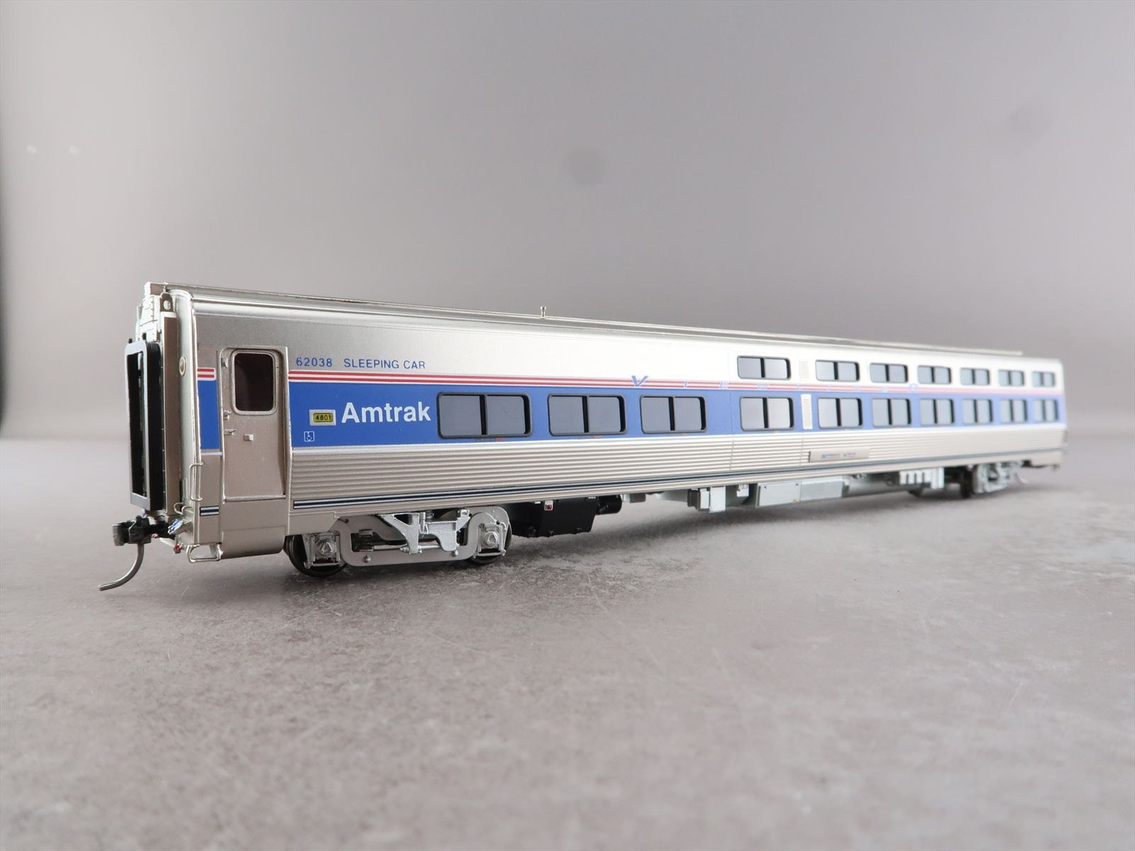 HO Brass Model - OMI 3345.1 Amtrak Viewliner Sleeper #62038 SPRING VIEW ...