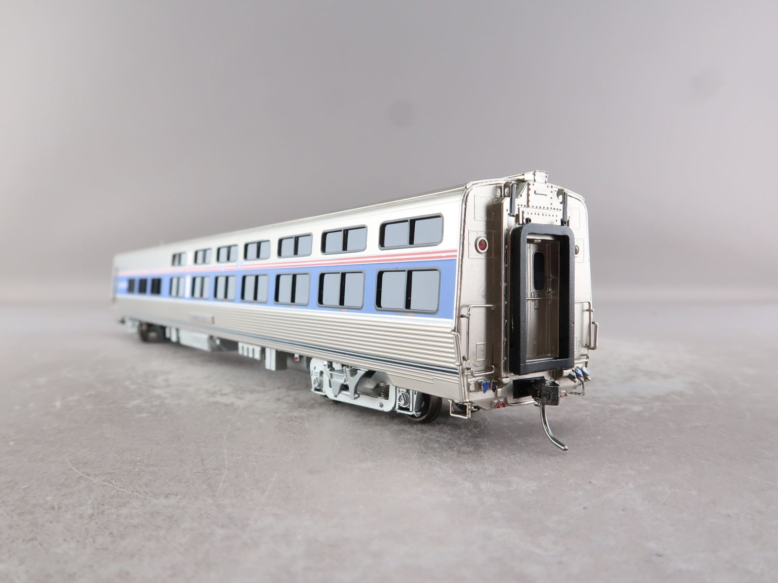 HO Brass Model - OMI 3345.1 Amtrak Viewliner Sleeper #62038 SPRING VIEW ...