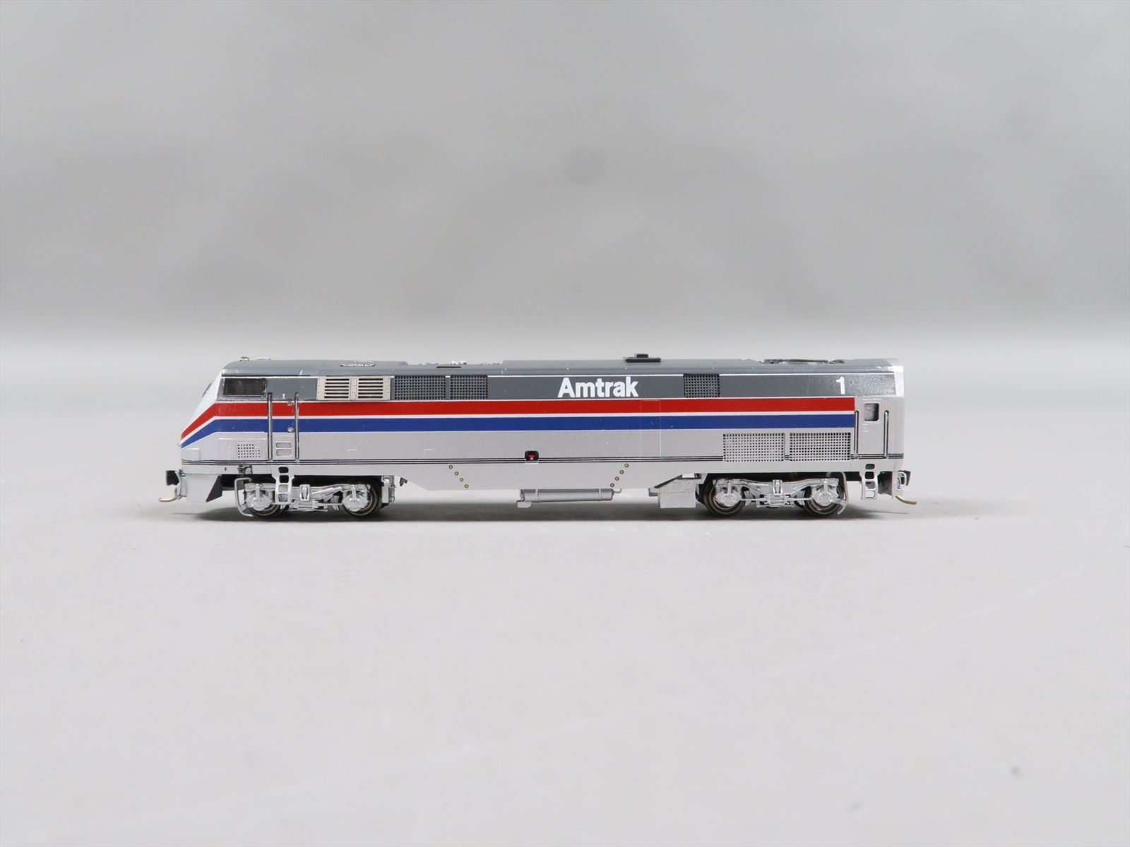 N Brass Model - OMI 2837.1 Amtrak Superliner II 9 Piece Set P42DC ...