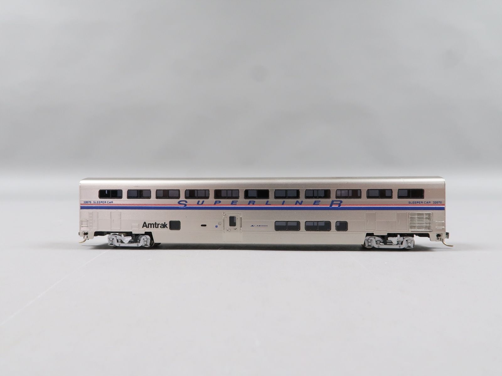 N Brass Model - OMI 2837.1 Amtrak Superliner II 9 Piece Set P42DC ...