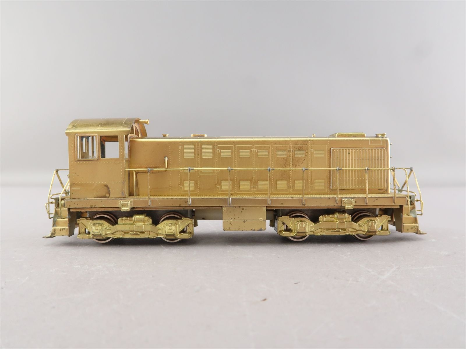 HO Brass Model - ALCO D-129 S-2 1000HP Switcher - Unpainted - 1976 Run ...