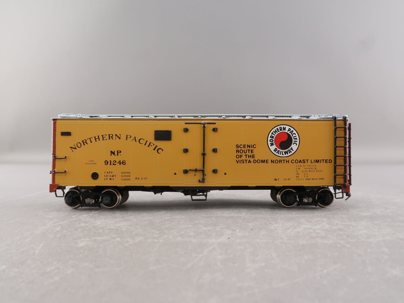 HO Brass Model - CIL 2139.2 NP Northern Pacific Reefer 'Scenic Route ...