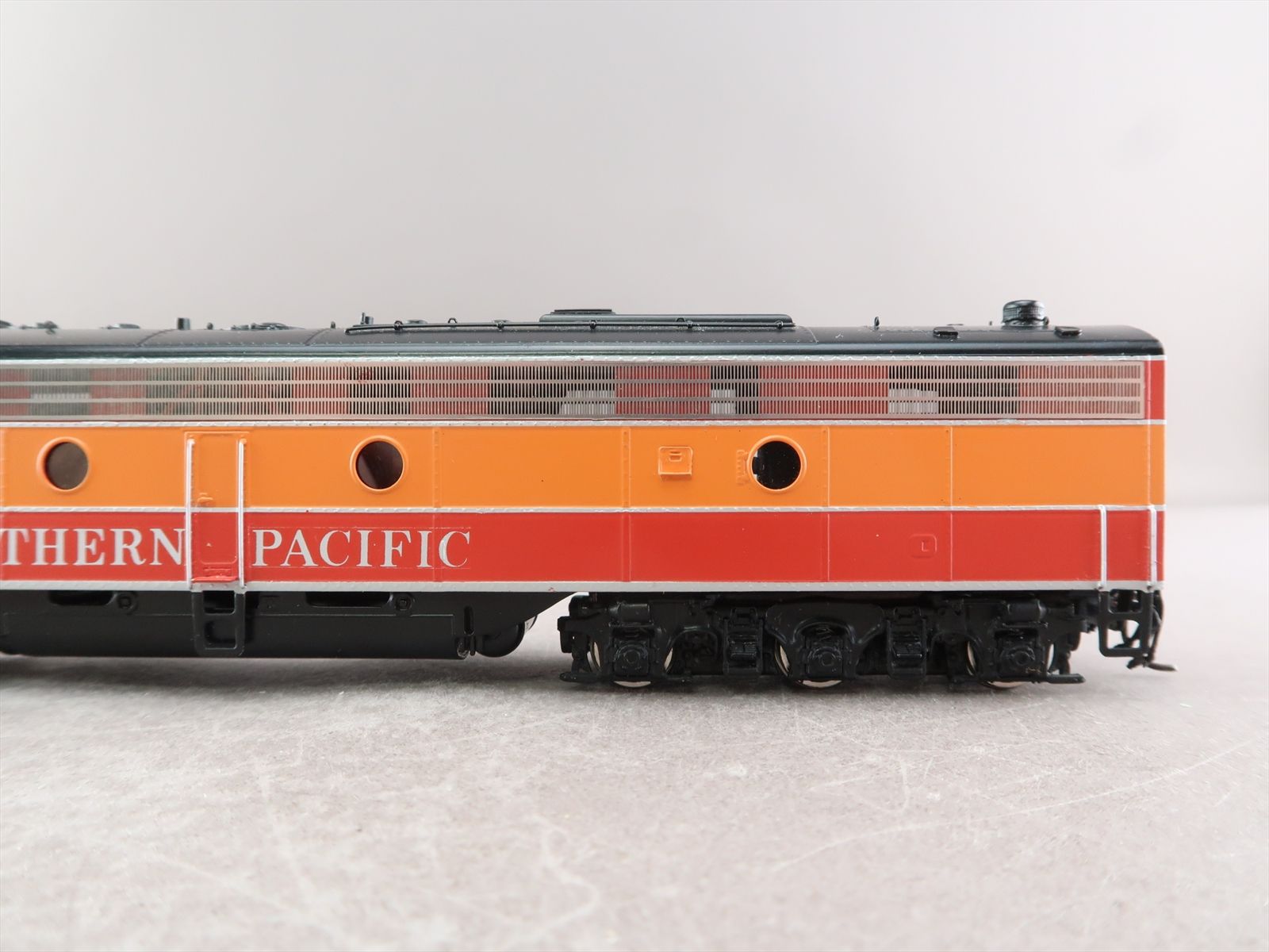 HO Brass Model - Oriental SP Southern Pacific E9 E9A 2400HP Daylight ...