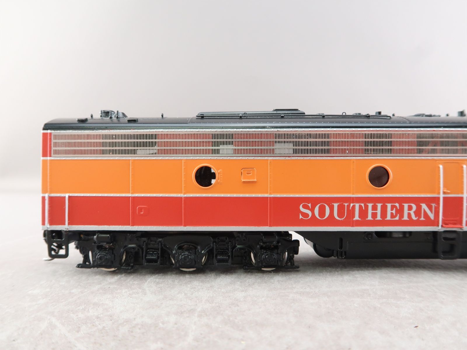 HO Brass Model - Oriental SP Southern Pacific E9 E9A 2400HP Daylight ...