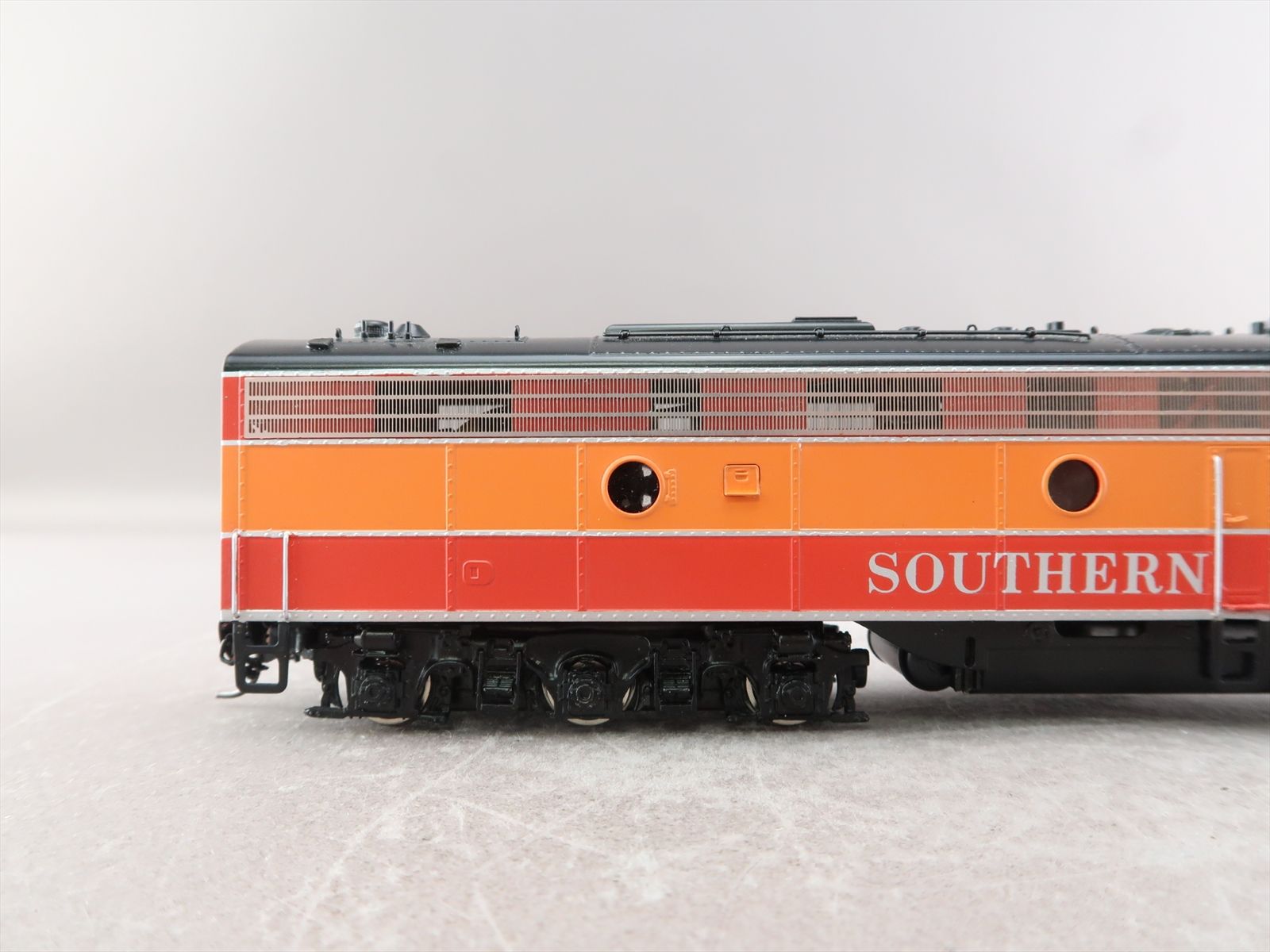 HO Brass Model - Oriental SP Southern Pacific E9 E9A 2400HP Daylight ...