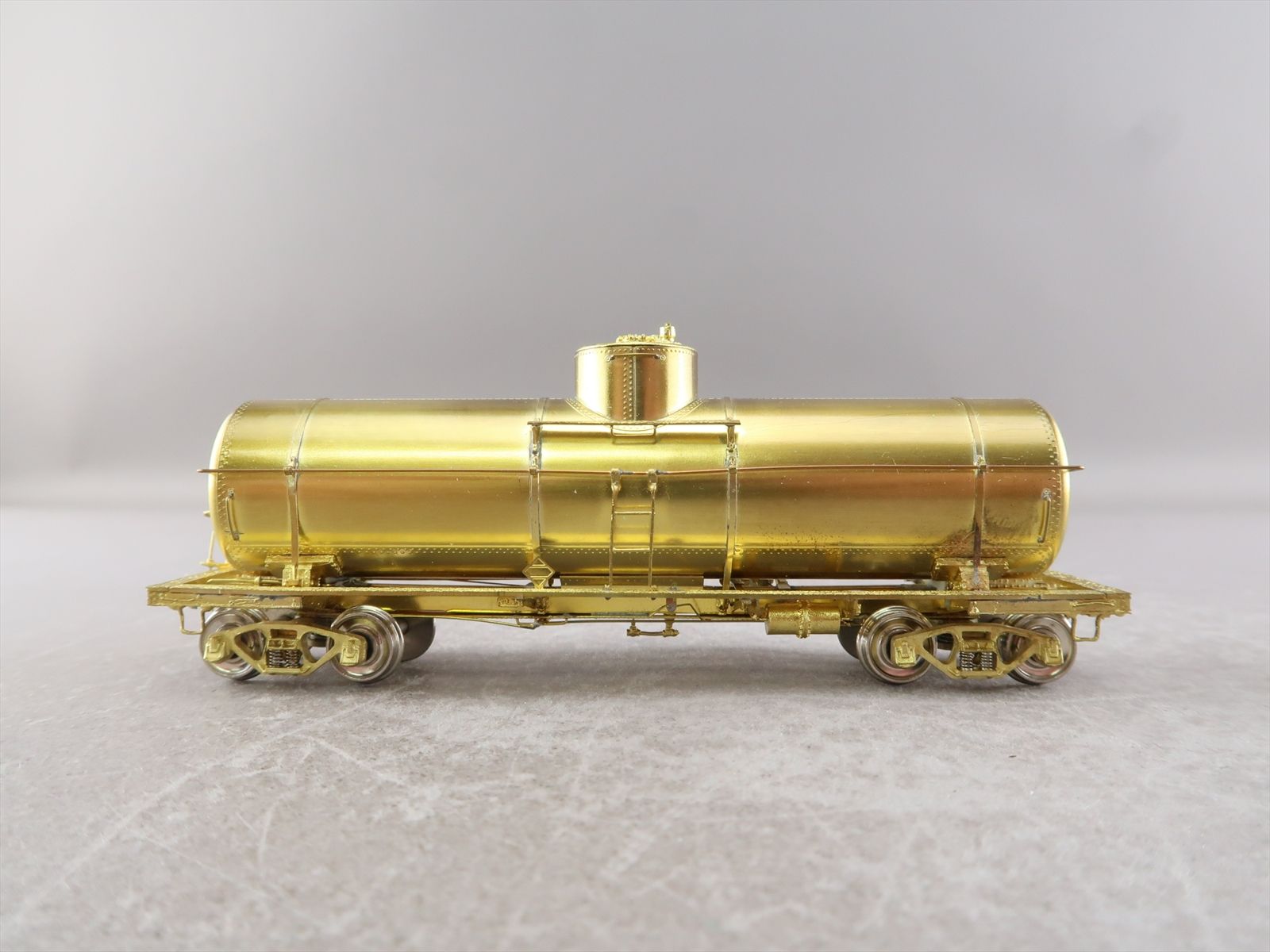 HO Brass Model - OMI 3130 ACF 8000 Gallon Single Dome Tank Car ...