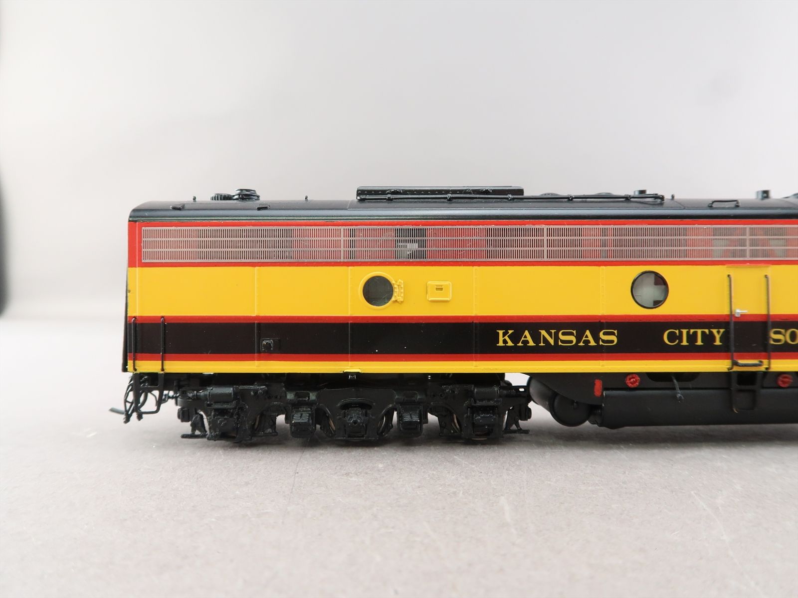 HO Brass Model - OMI AA-1250-1 KCS Kansas City Southern E8 E8m A #25 ...