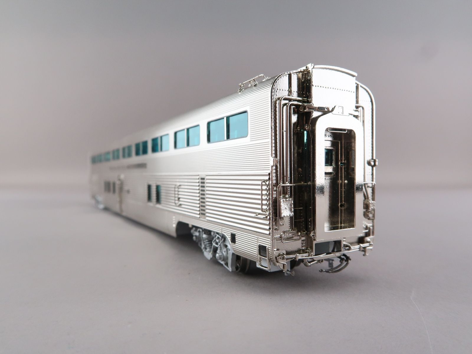 HO Brass Model - OMI 3495.1 SF Santa Fe Transition High Level Chair Car ...