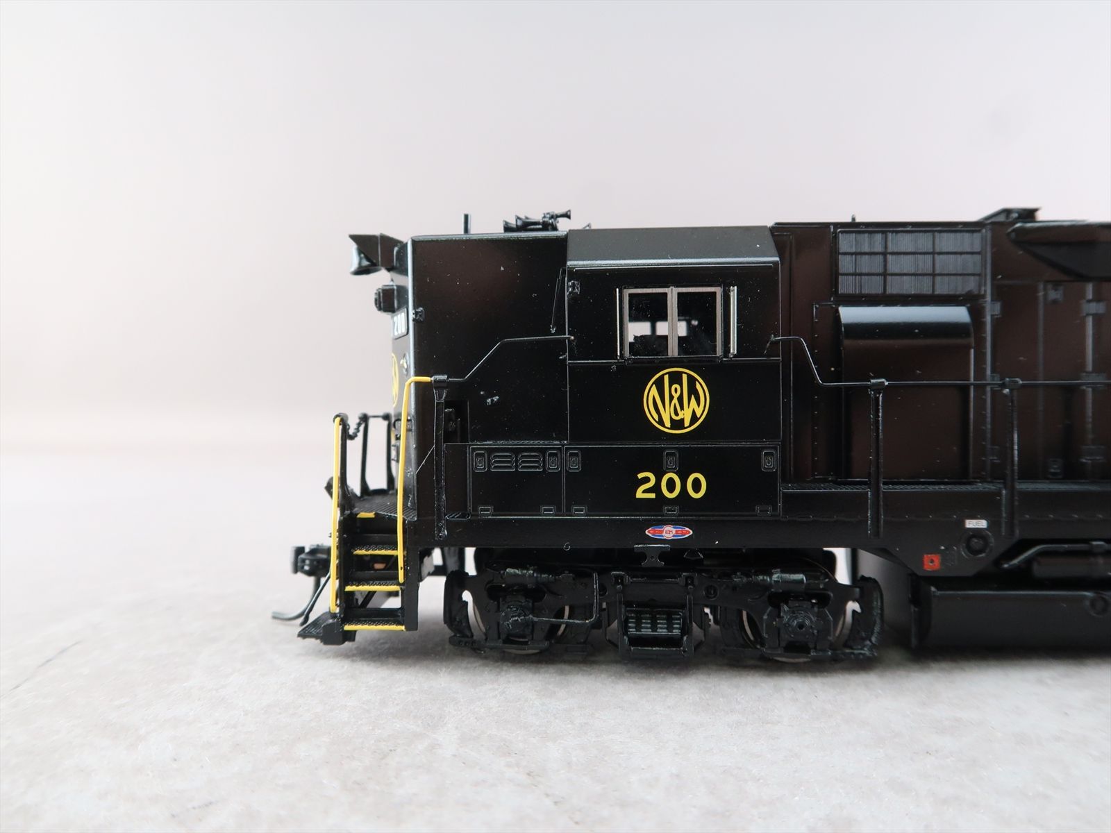 HO Brass Model - OMI 7049.1 N&W Norfolk & Western GP-35 High Hood #200 ...