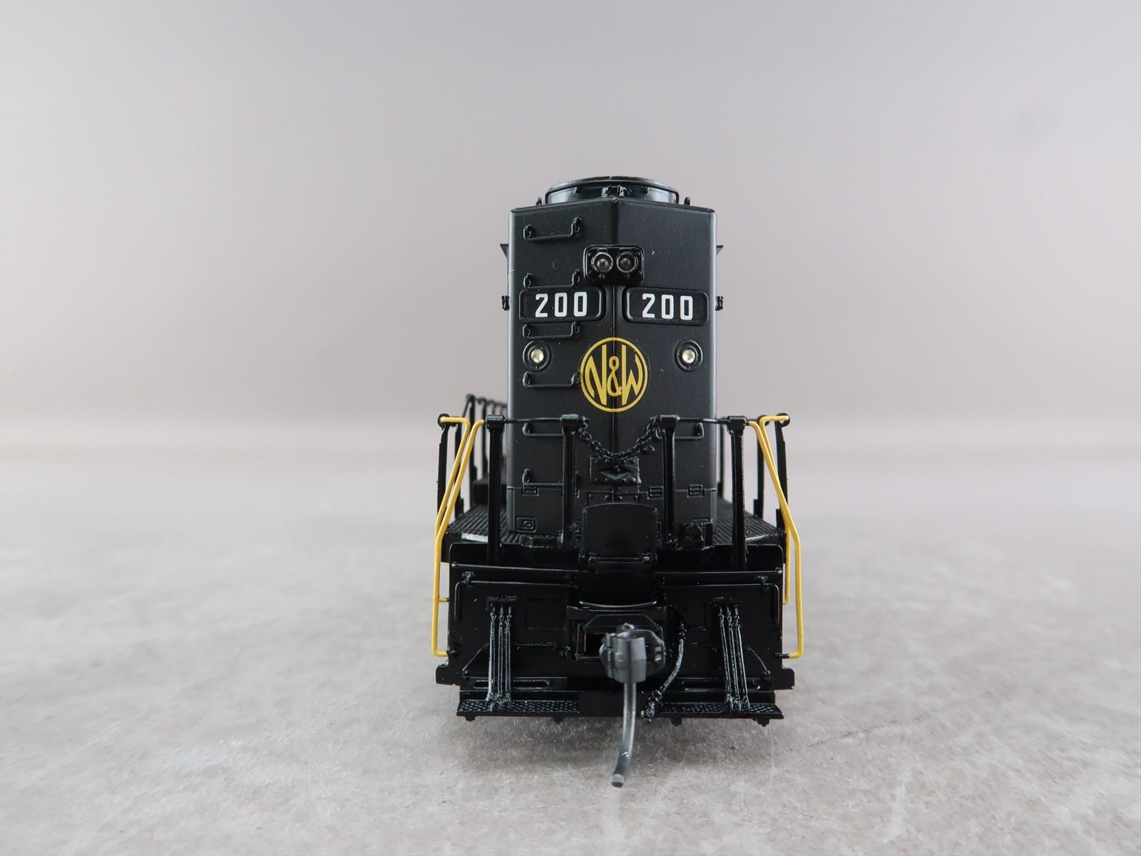 HO Brass Model - OMI 7049.1 N&W Norfolk & Western GP-35 High Hood #200 ...