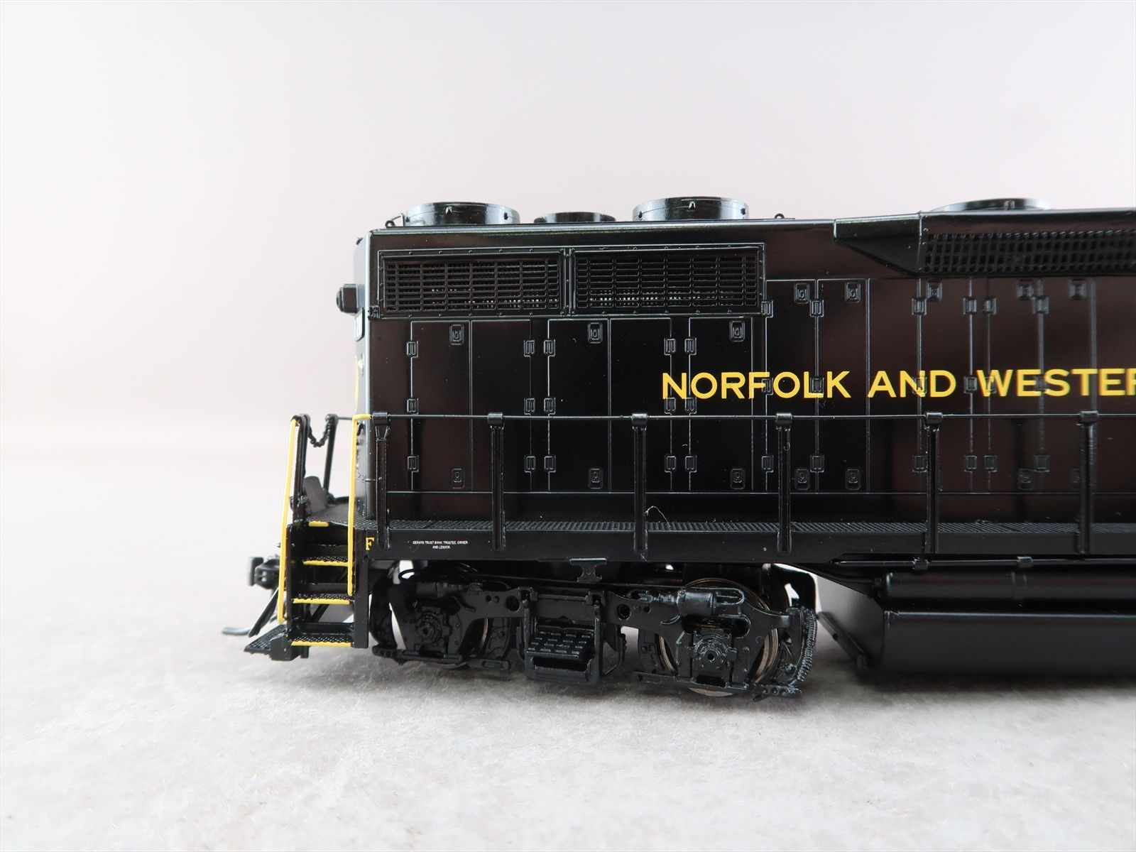 HO Brass Model - OMI 7049.1 N&W Norfolk & Western GP-35 High Hood #200 ...