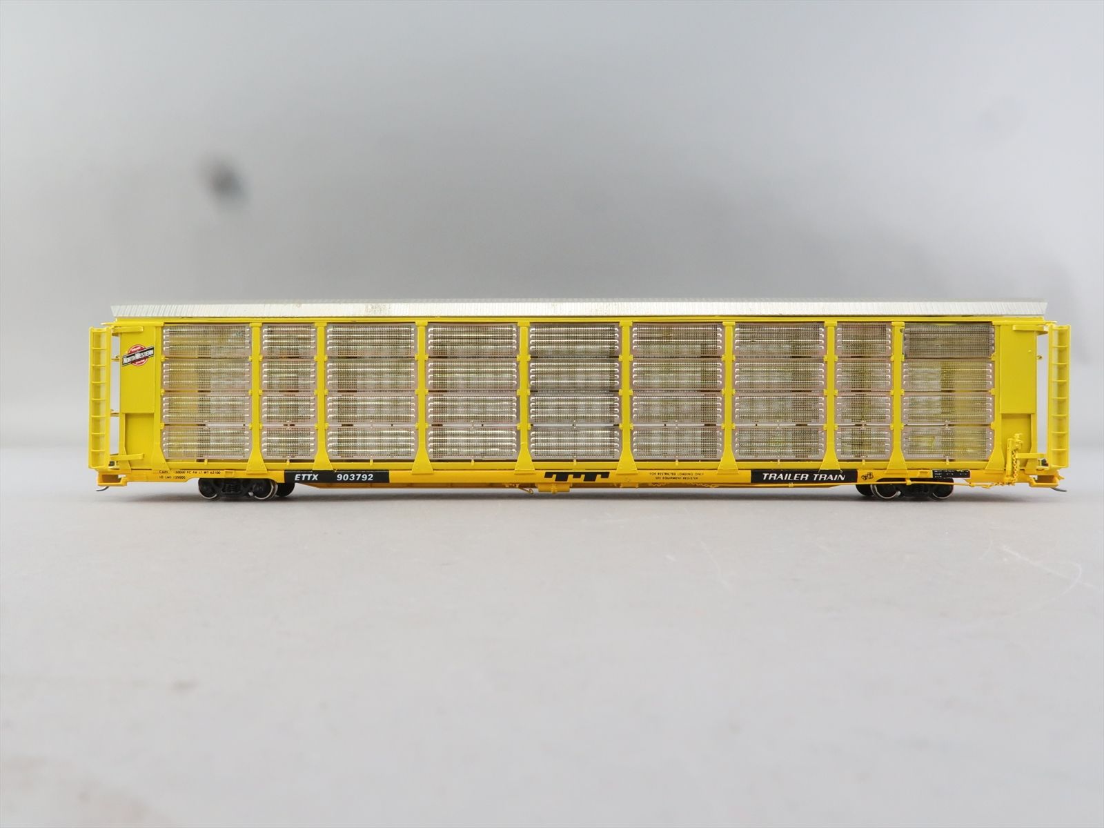 HO Brass Model - OMI 3119 C&NW Chicago & Northwestern TTUX Thrall Tri ...