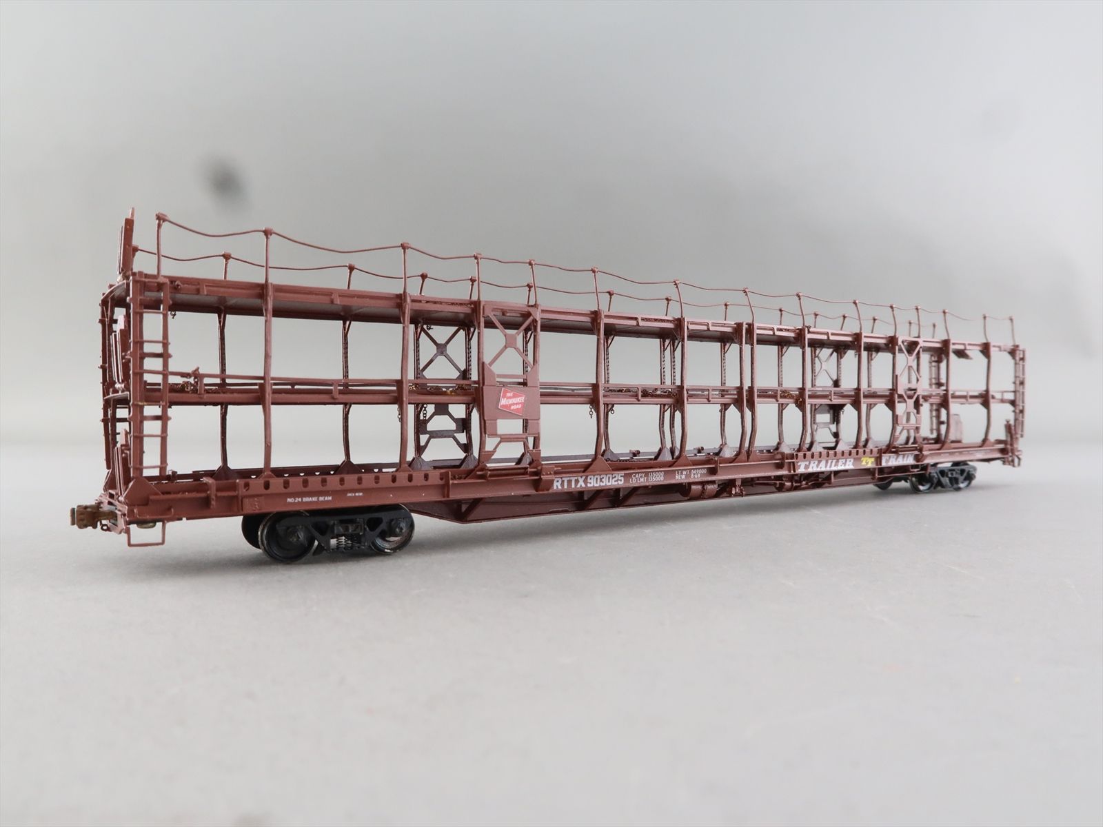 HO Brass Model - OMI 1326 MILW Milwaukee Tri-Level Open Auto Rack ...