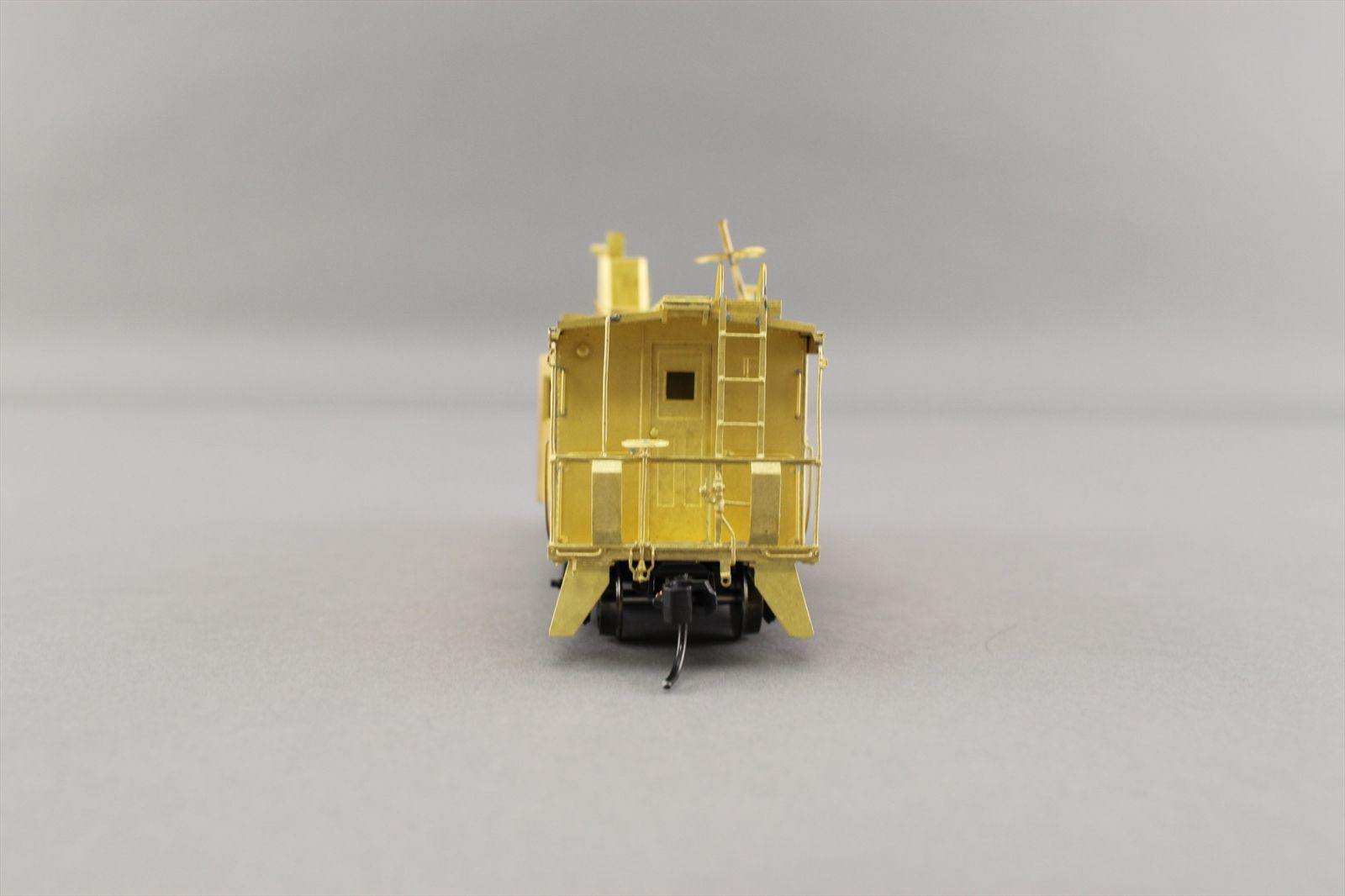 HO Brass Model - OMI 087030009.2U Milwaukee Road Ribbed Side Bay Window ...