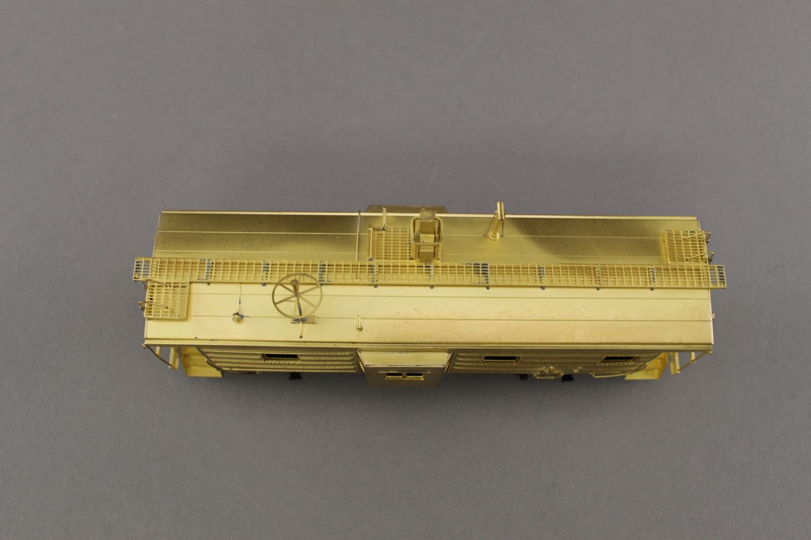 HO Brass Model - OMI 087030009.2U Milwaukee Road Ribbed Side Bay Window ...