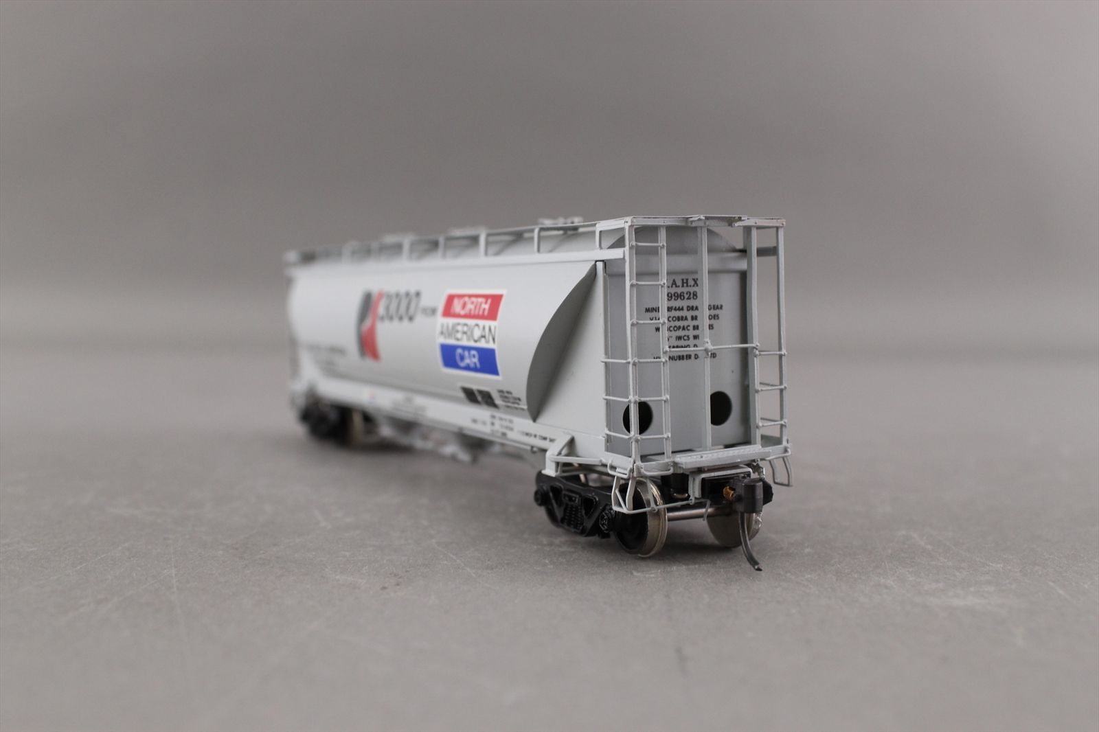 HO Brass Model - OMI 3001 NAHX Pd 3000 Covered Hopper #99628 - Pro ...