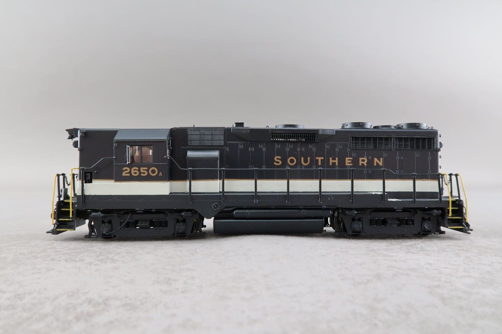 HO Brass Model - OMI 5051 SOU Southern GP-35 High Hood #2650 - Custom ...