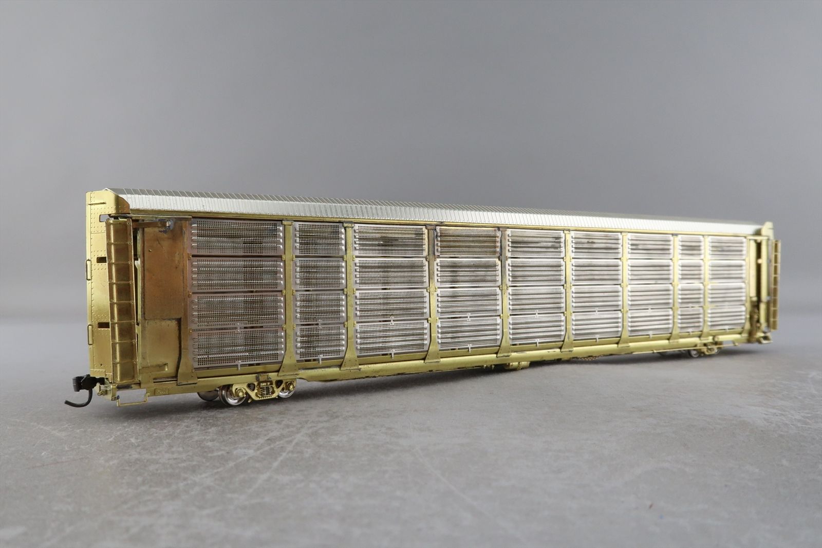 HO Brass Model - OMI 3119 Thrall Tri-Level Enclosed Auto Rack w/ Tall ...