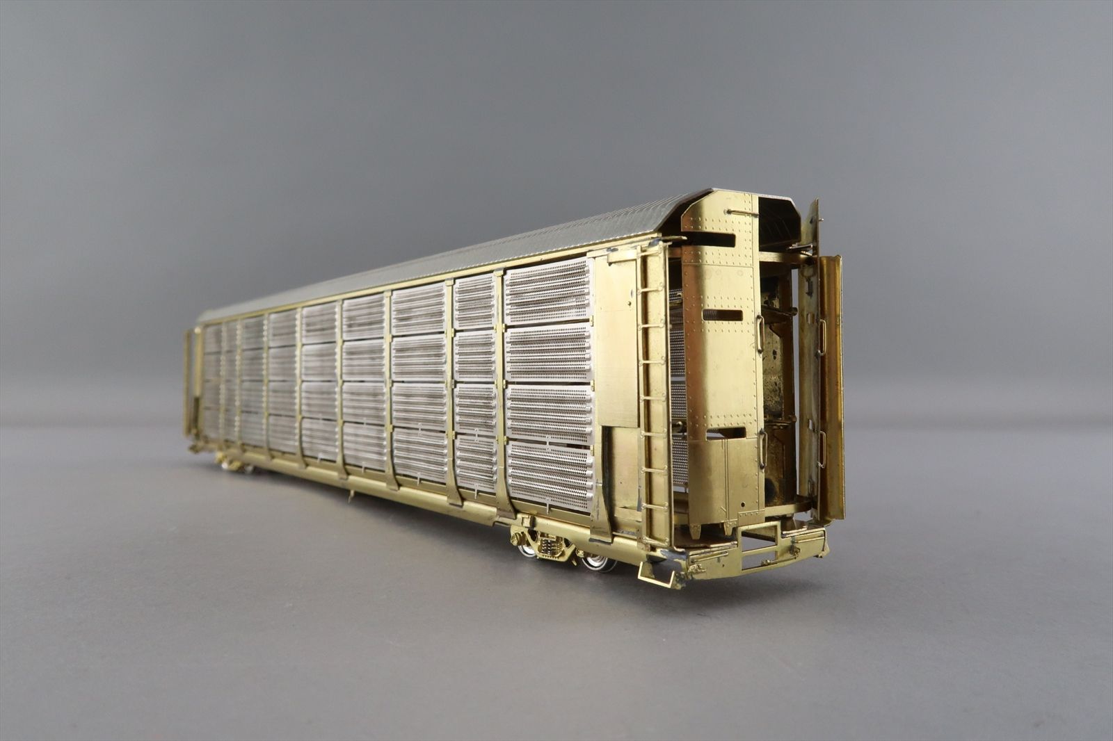 HO Brass Model - OMI 3119 Thrall Tri-Level Enclosed Auto Rack w/ Tall ...