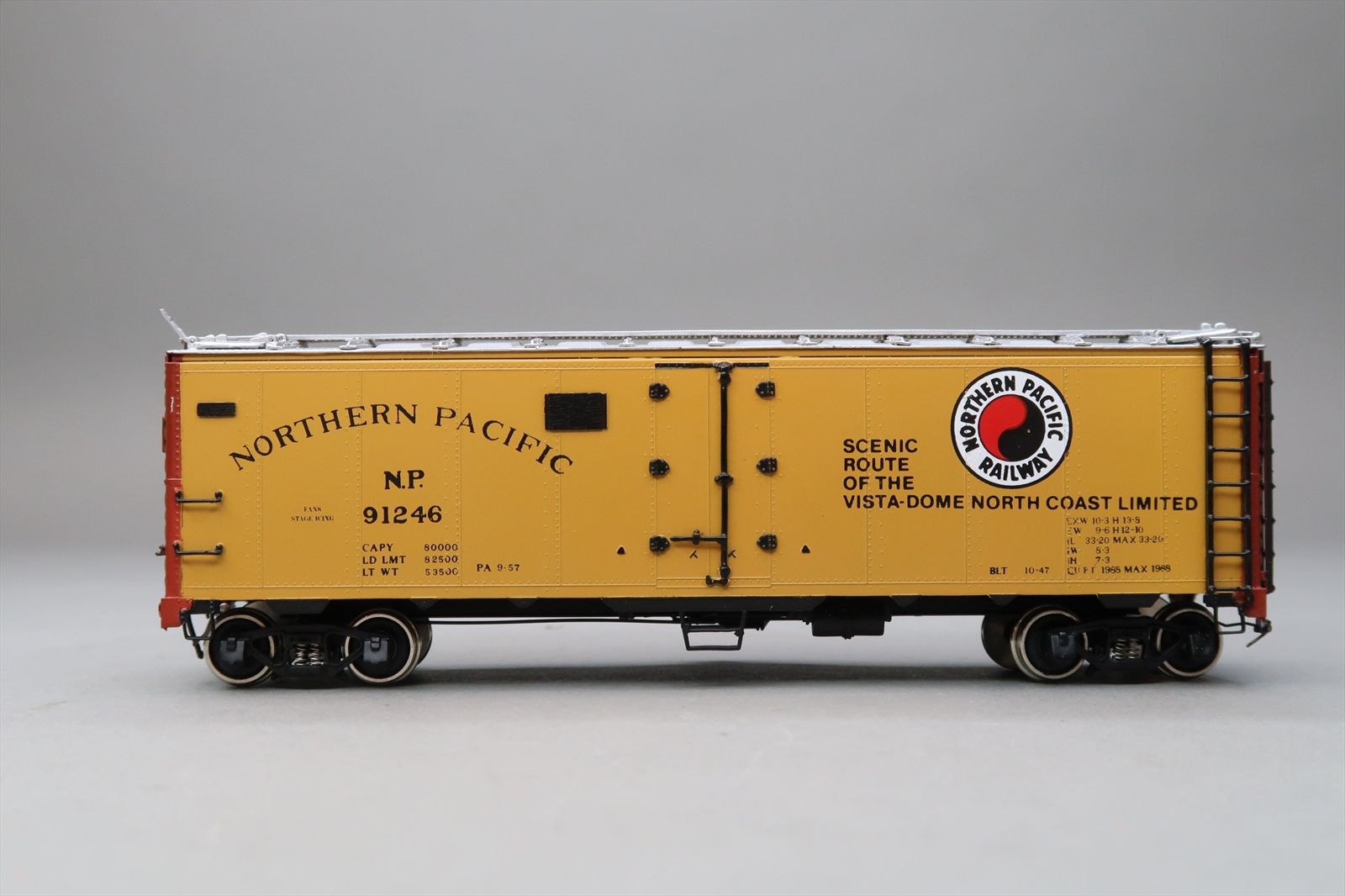 HO Brass Model - CIL 2139.2 NP Northern Pacific Reefer 'Scenic Route ...