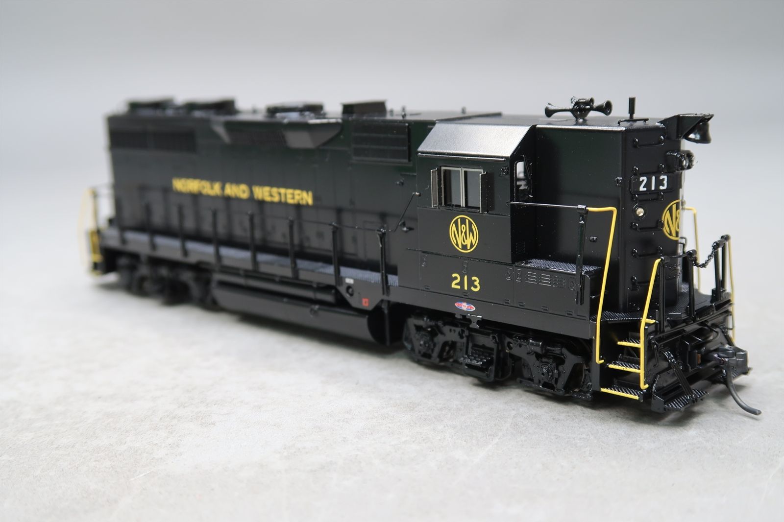 HO Brass Model - OMI 7049.1 N&W Norfolk & Western GP-35 High Hood #213 ...
