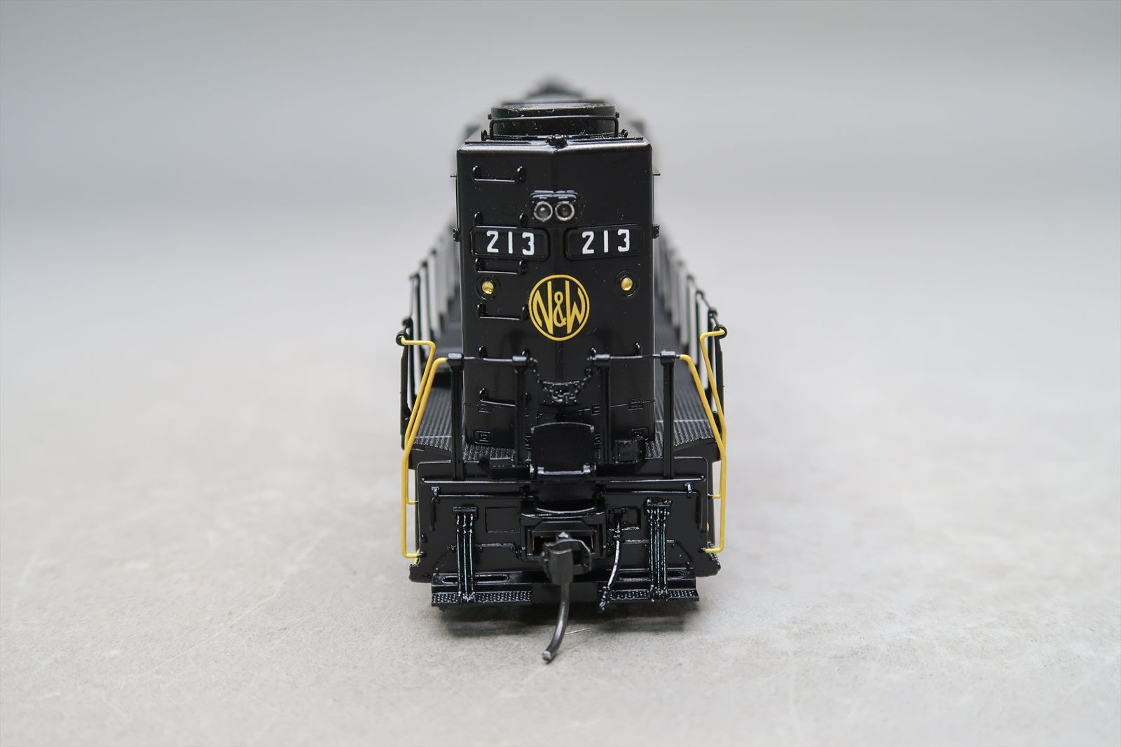 HO Brass Model - OMI 7049.1 N&W Norfolk & Western GP-35 High Hood #213 ...