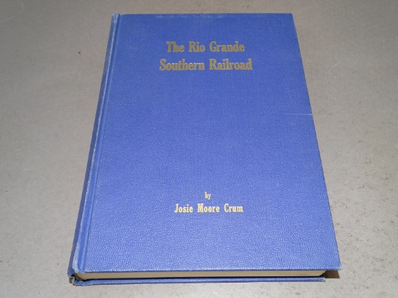 洋書 The Mighty 800 by Wm. W. Kratville The Mighty 800 by Kratville, Wm. W.: Near Fine Hardcover