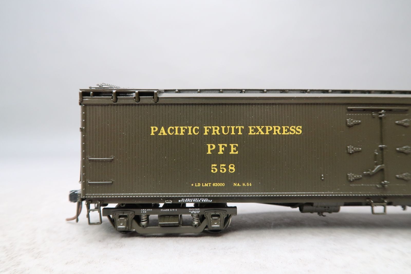 HO Brass Model - CIL 2530.1 PFE Pacific Fruit Express Reefer ...
