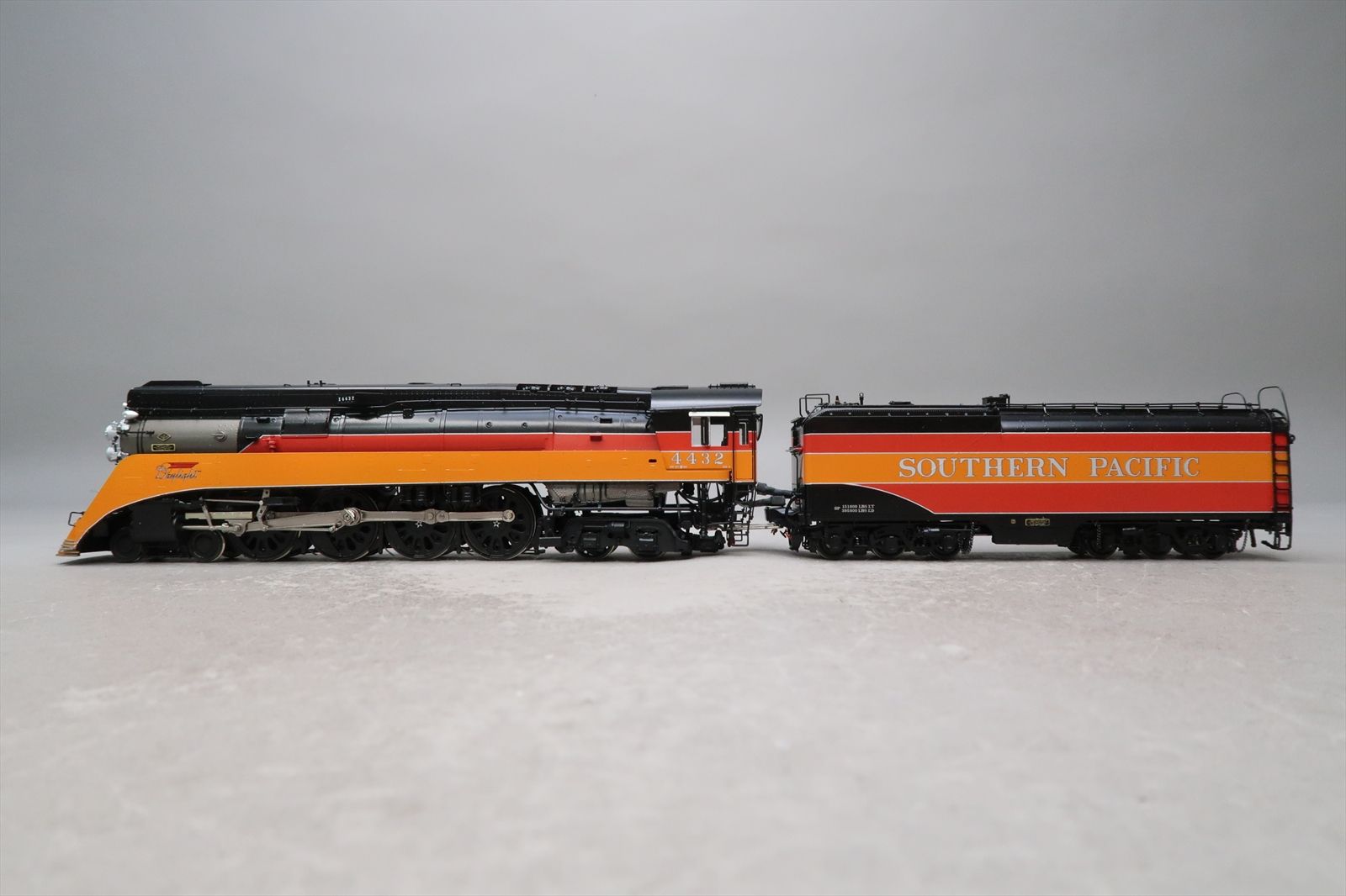 HO Brass Model - CIL 2427.1 SP Southern Pacific 4-8-4 GS-4 Daylight ...