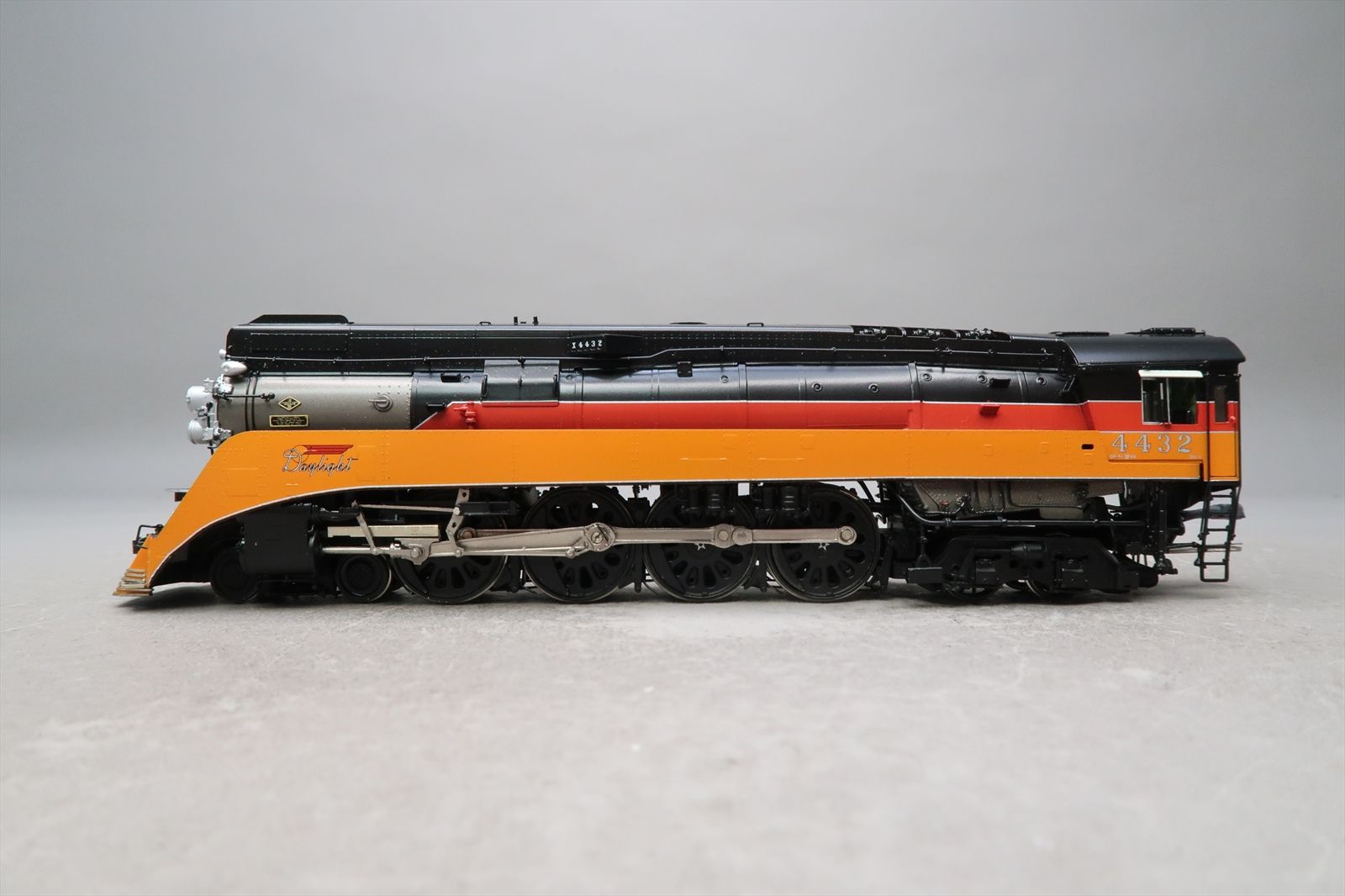 HO Brass Model - CIL 2427.1 SP Southern Pacific 4-8-4 GS-4 Daylight ...