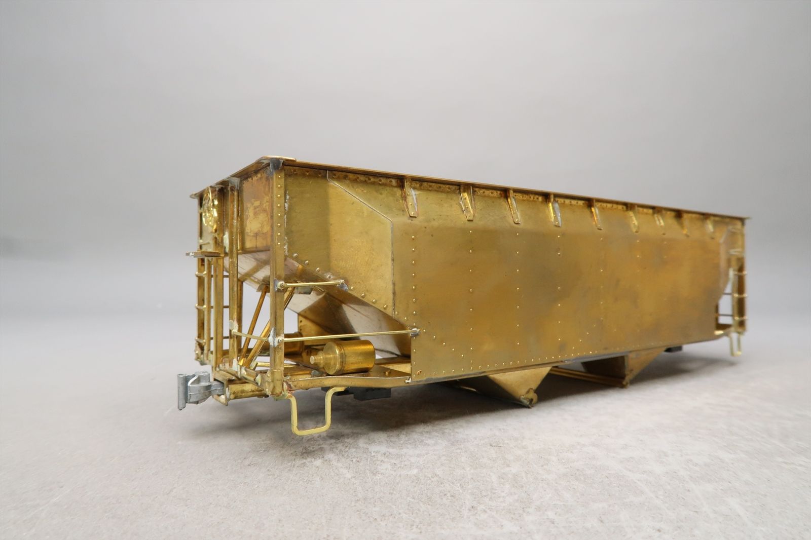 O Brass Model - USH U.S. Hobbies 501 Offset Side Twin Hopper 2-Bay ...