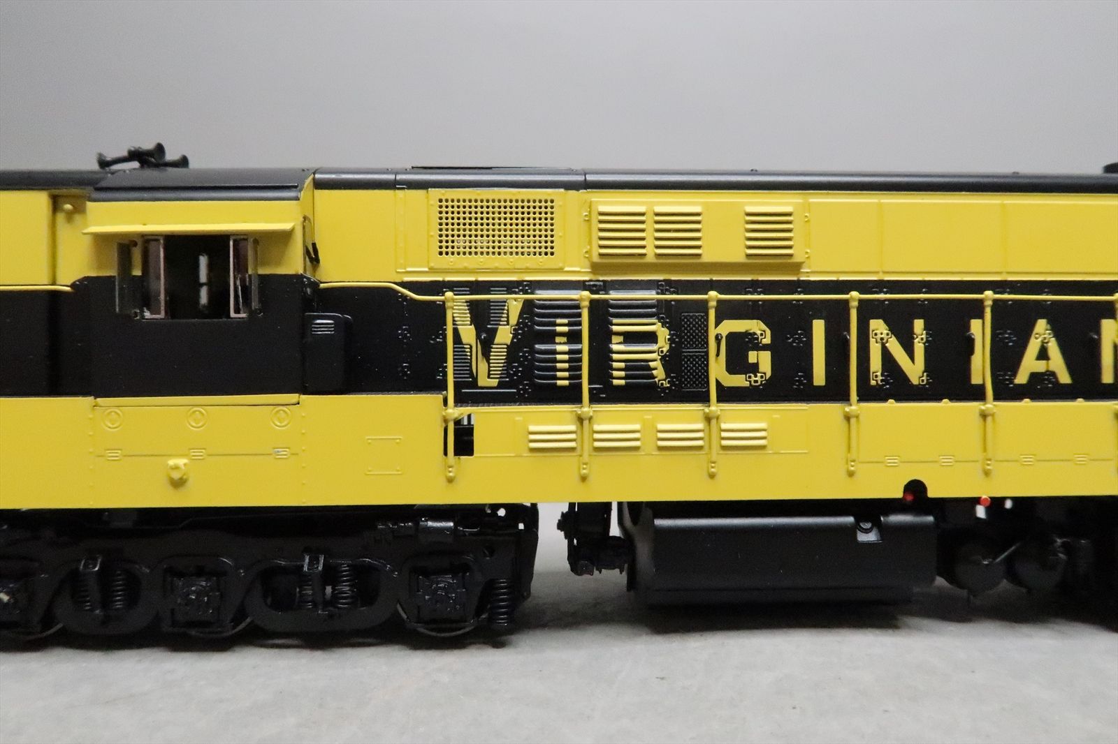 HO Brass Model - DP 3705D VGN Virginian F-M H-24-66 Trainmaster #73 - F ...