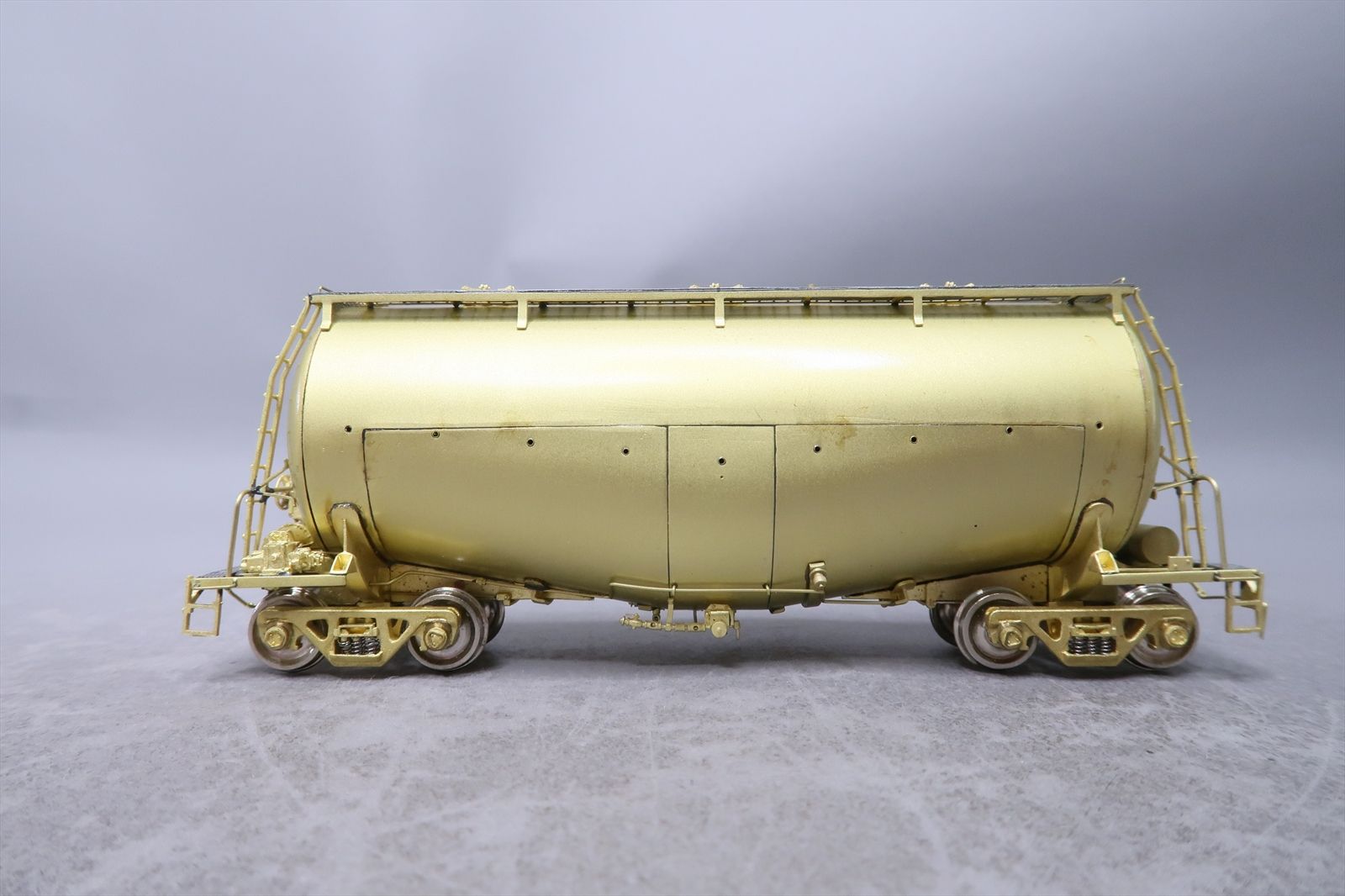 HO Brass Model - BCM Beaver CB&Q / ACL / BN Whale Belly Cement Hopper ...