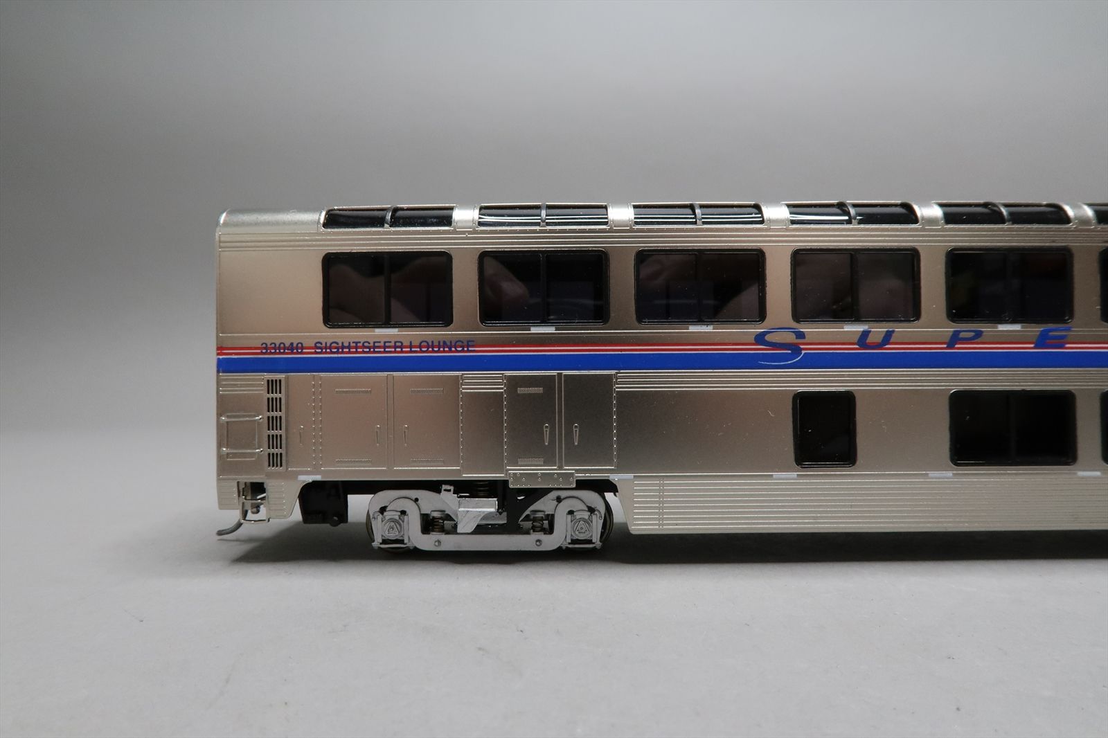 HO Brass Model - OMI 3331.1 Amtrak Superliner II Sightseer Lounge ...