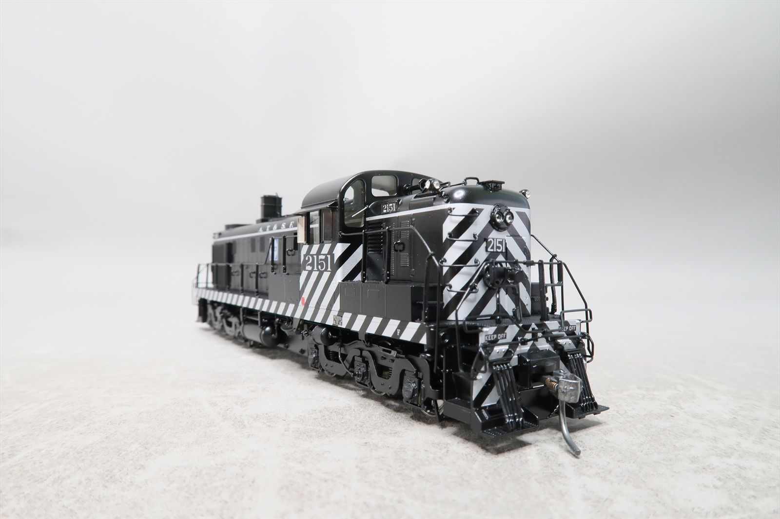 HO Brass Model - DP 8804 AT&SF Santa Fe RSD-5 Black / Silver Zebra ...