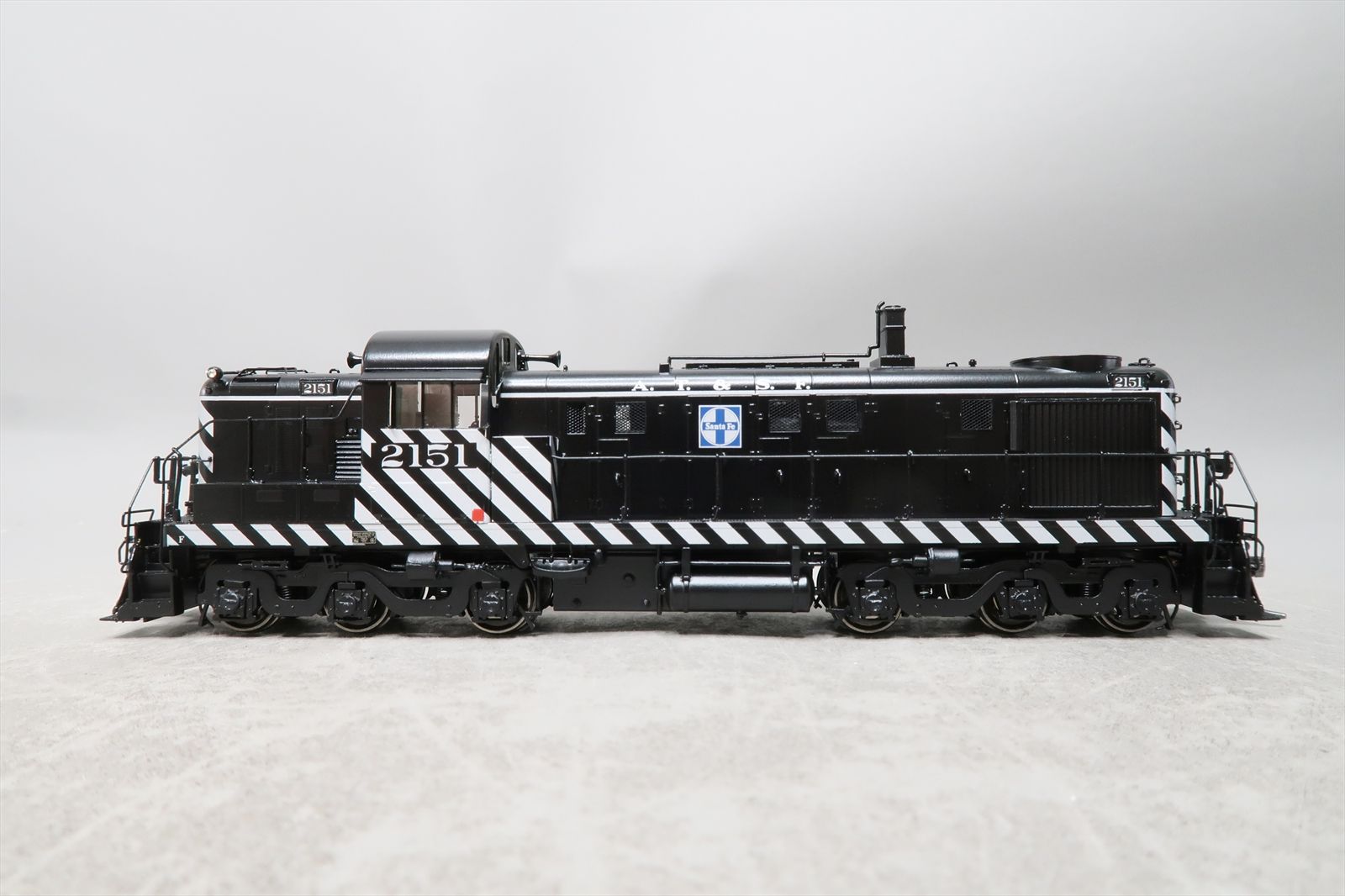 HO Brass Model - DP 8804 AT&SF Santa Fe RSD-5 Black / Silver Zebra ...