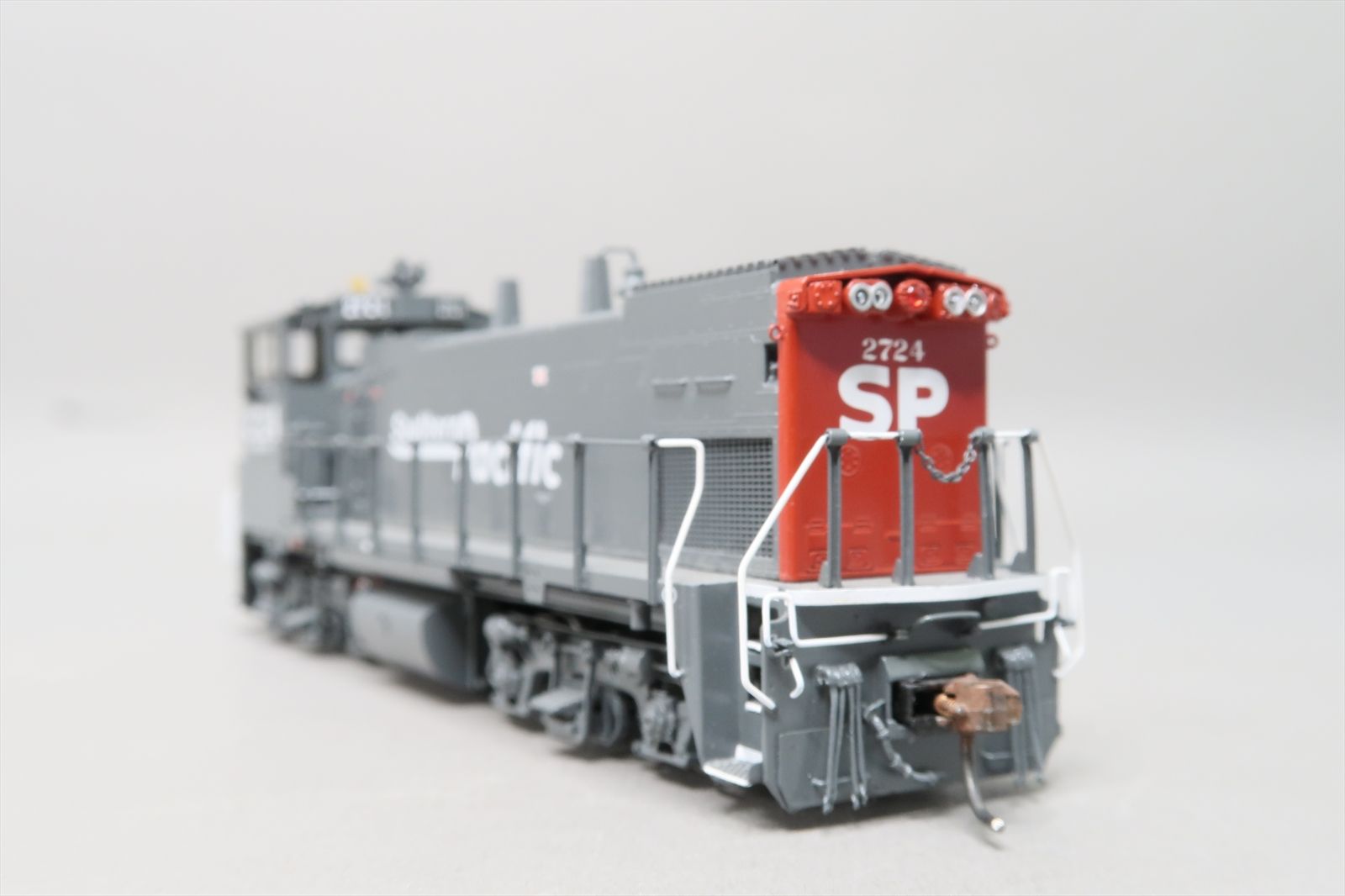 HO Brass Model - OMI 6822.1 SP Southern Pacific MP15AC #2724 - F/P ...