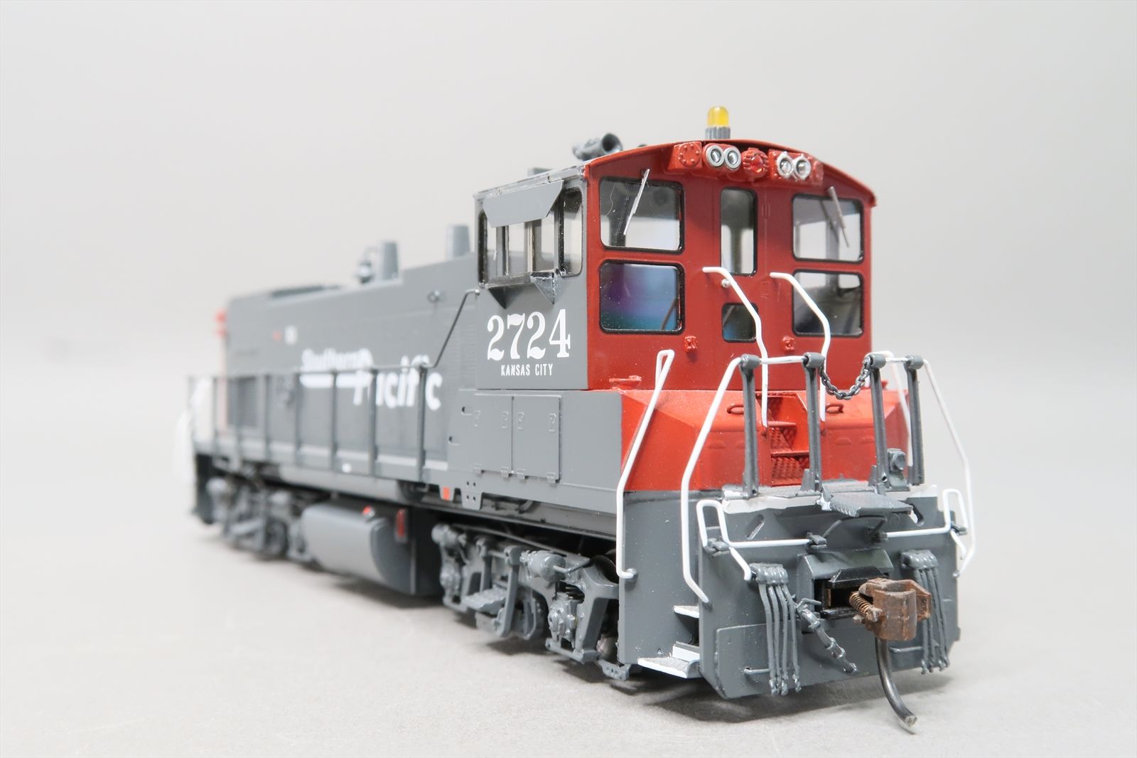 HO Brass Model - OMI 6822.1 SP Southern Pacific MP15AC #2724 - F/P ...