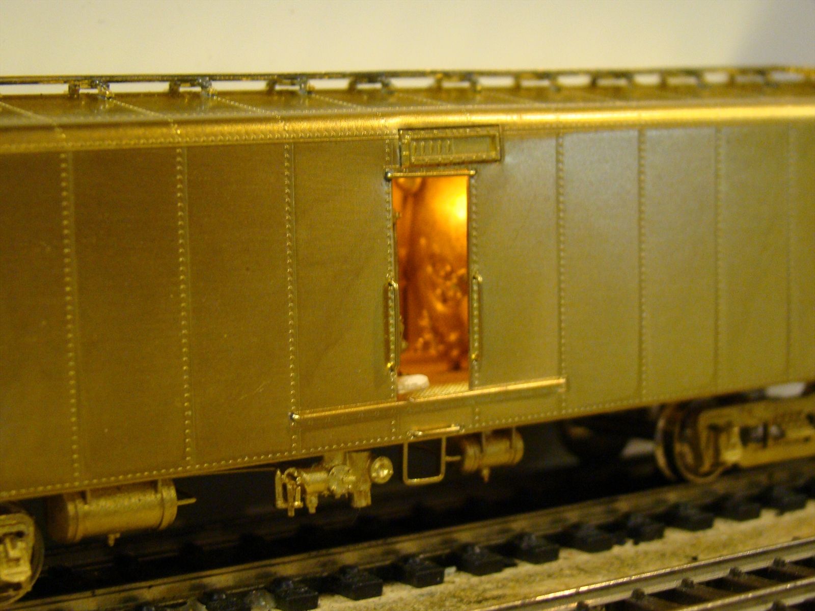 HO OMI 3064 GPEX Pfaudler 40' Milk Car w/ Interior Light & Detail