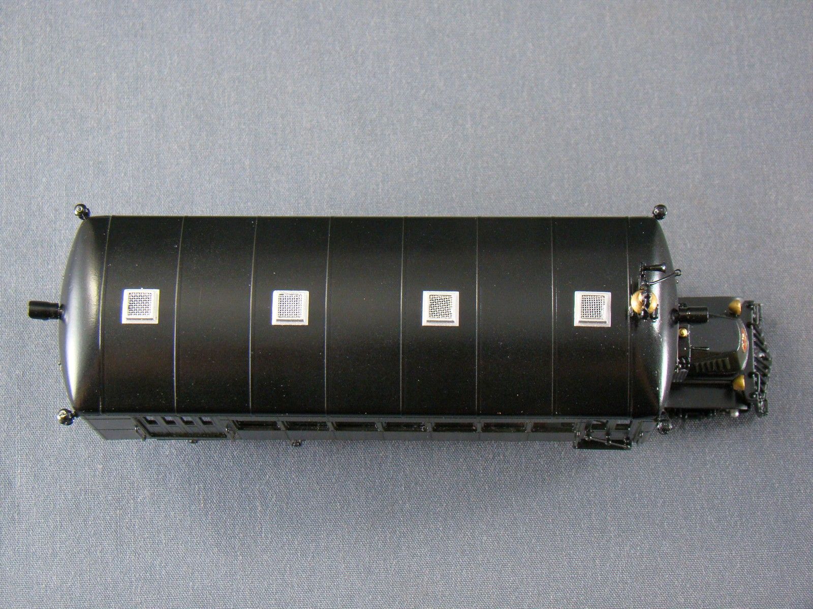 HO PSC AC Mack Bus Green & Black