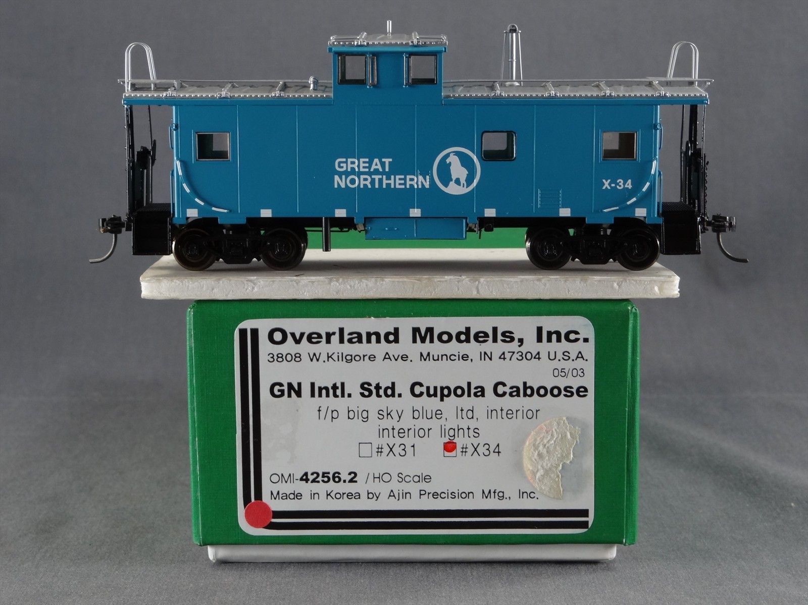 HO OMI 4256.2 Overland GN Great Northern Sky Blue Caboose #X34 w