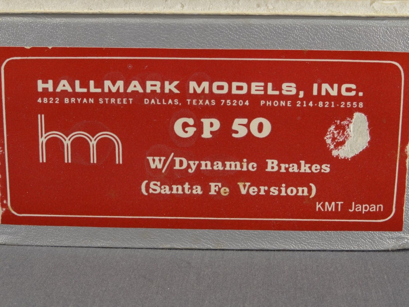 HO Hallmark ATSF Santa Fe EMD GP50 #3825 - CUSTOM