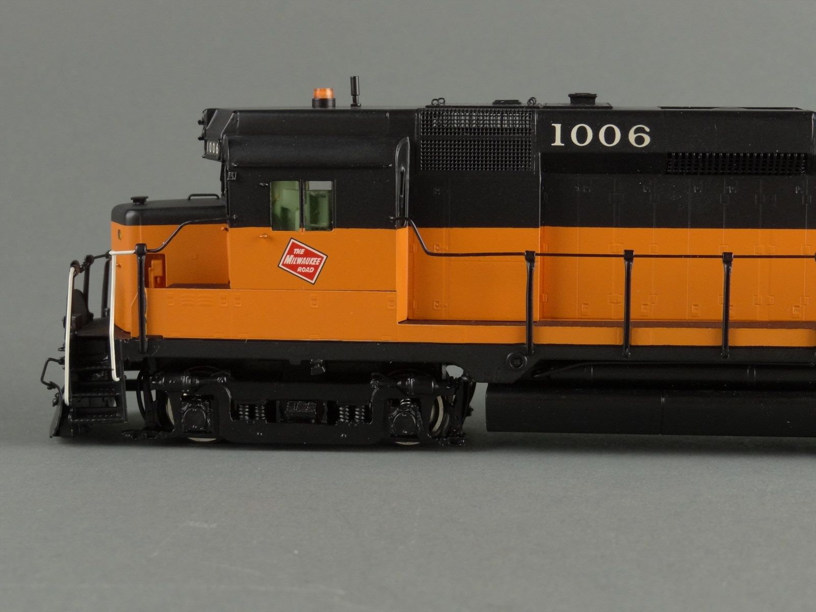HO Brass Model Train - CIL 2160.1 Milwaukee EMD GP-30 Phase 2 Diesel ...